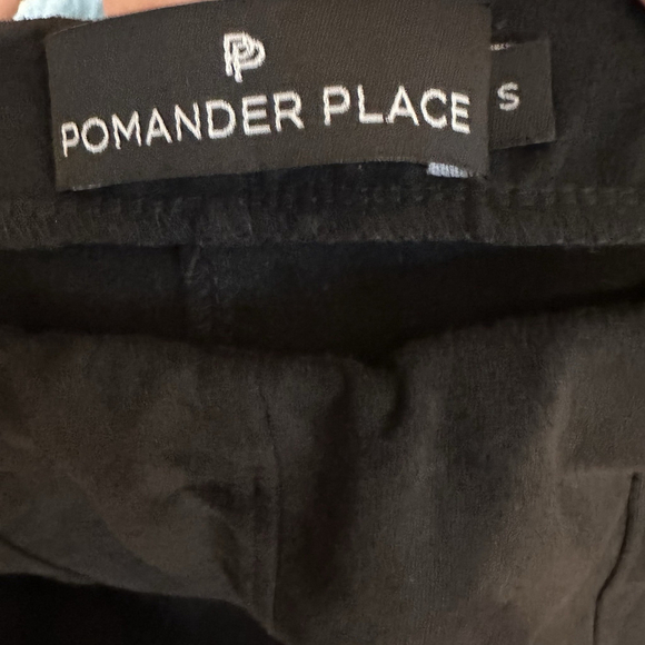 Tuckernuck Pomander Place Black Suede Slit Front Sloane Leggings SM Front Seam - Picture 4 of 6